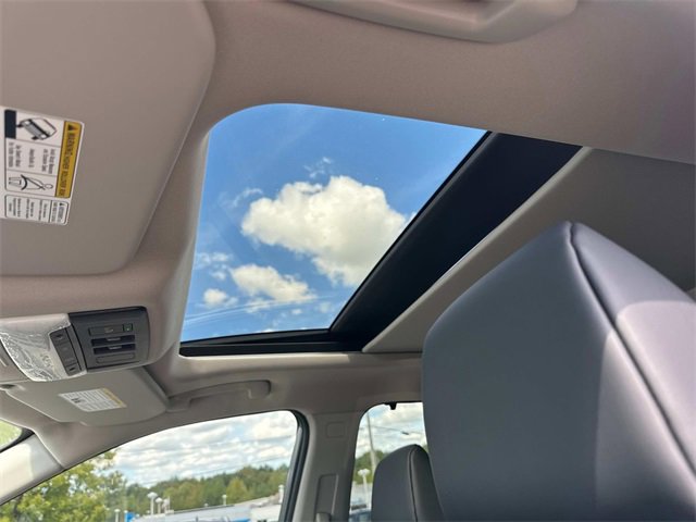 New 2026 Nissan Rogue SV w/ SV Premium Package image 28