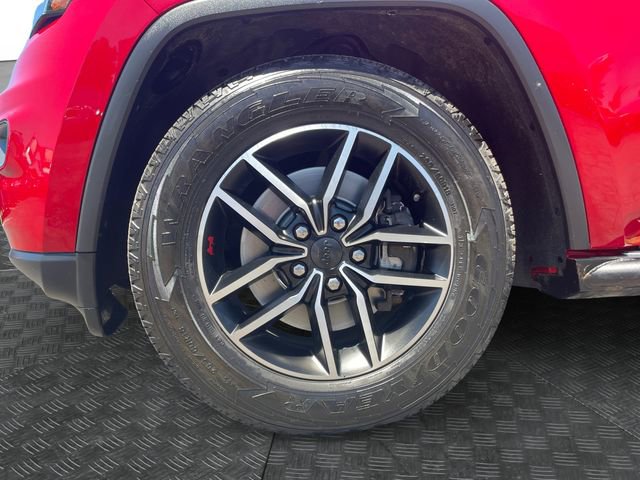 Used 2021 Jeep Grand Cherokee Trailhawk AWD/4WD image 14
