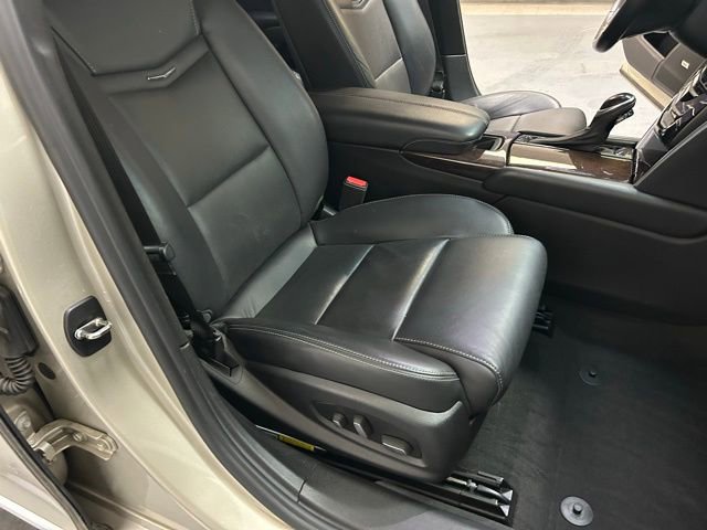 Used 2014 Cadillac XTS Base image 25