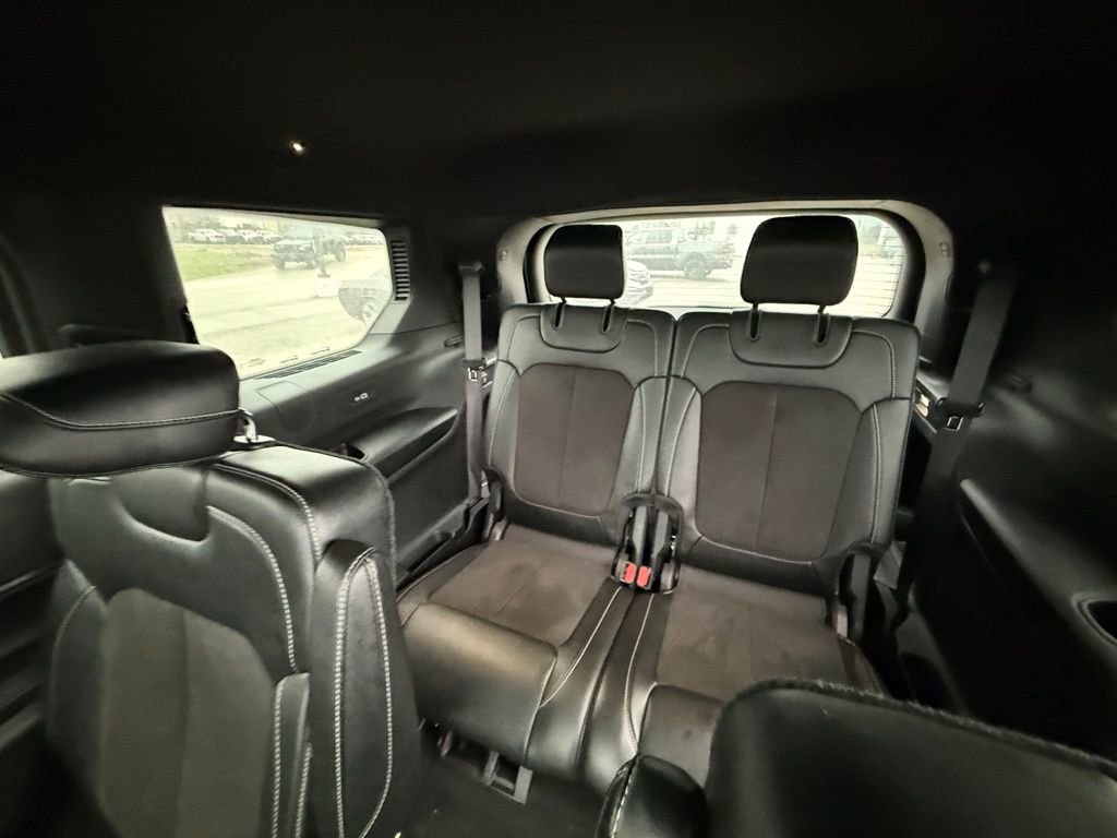 Used 2023 Jeep Grand Cherokee L Laredo image 26