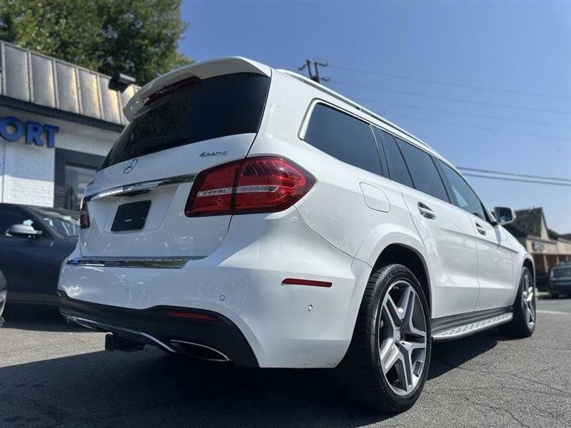Used 2017 Mercedes-Benz GLS 550 4MATIC image 4