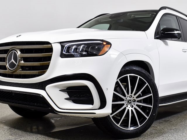 New 2026 Mercedes-Benz GLS 450 4MATIC image 3