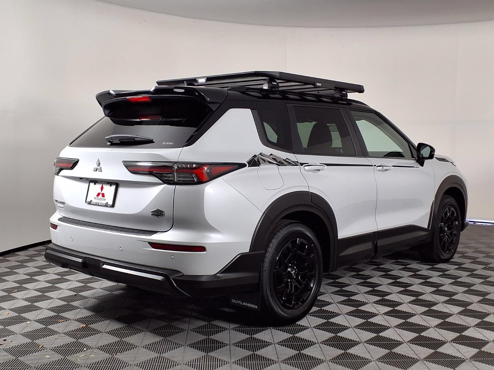 New 2026 Mitsubishi Outlander AWD image 26