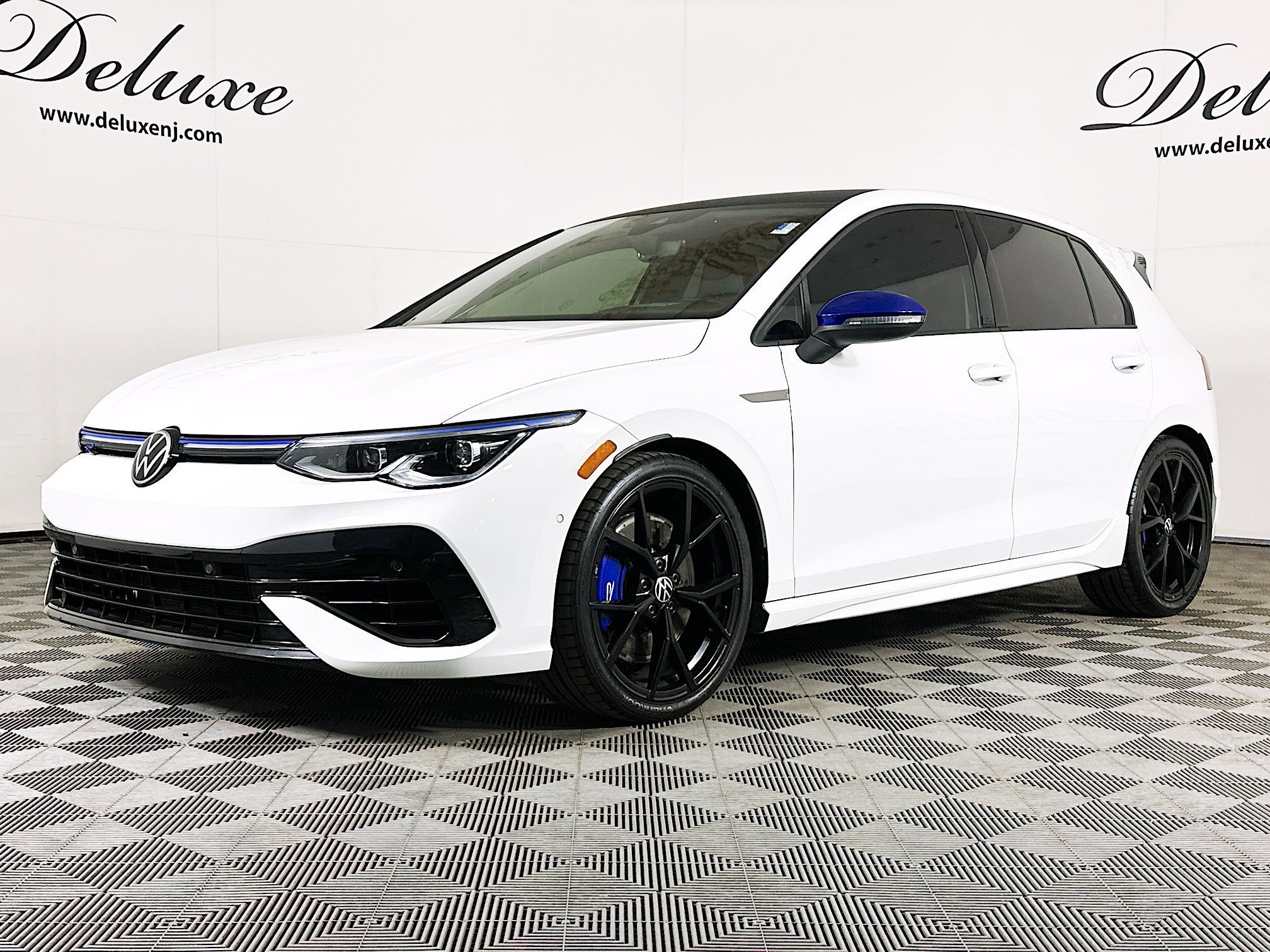 Used 2023 Volkswagen Golf 20th Anniversary Edition image 3