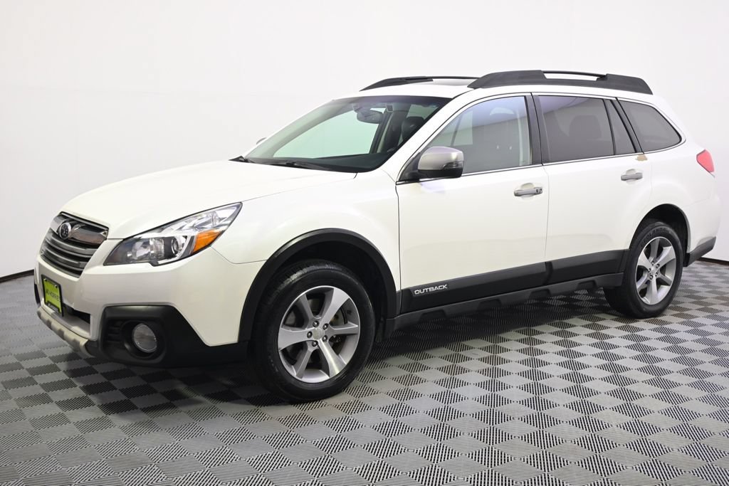 Used 2014 Subaru Outback 3.6R Limited AWD/4WD image 3