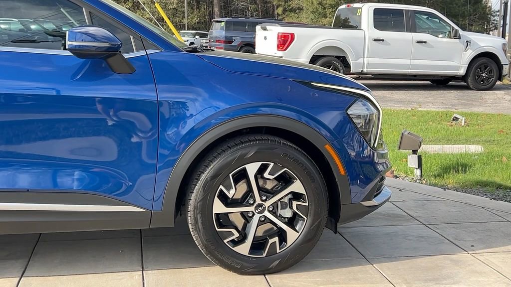 Used 2023 Kia Sportage EX image 14