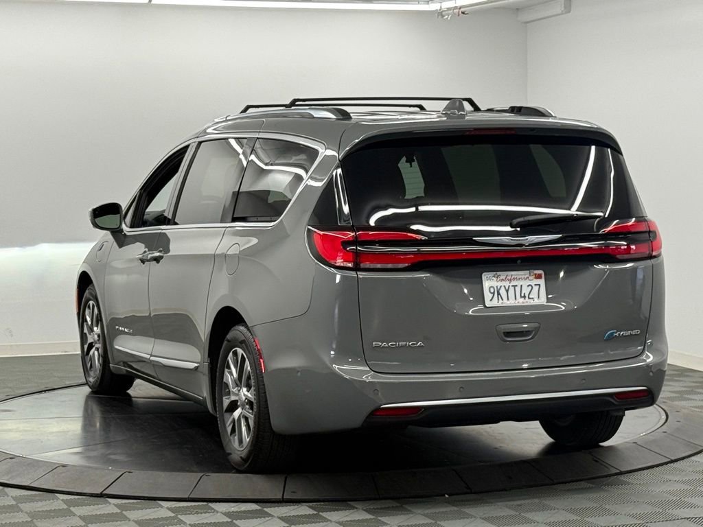 Used 2022 Chrysler Pacifica Pinnacle FWD image 12