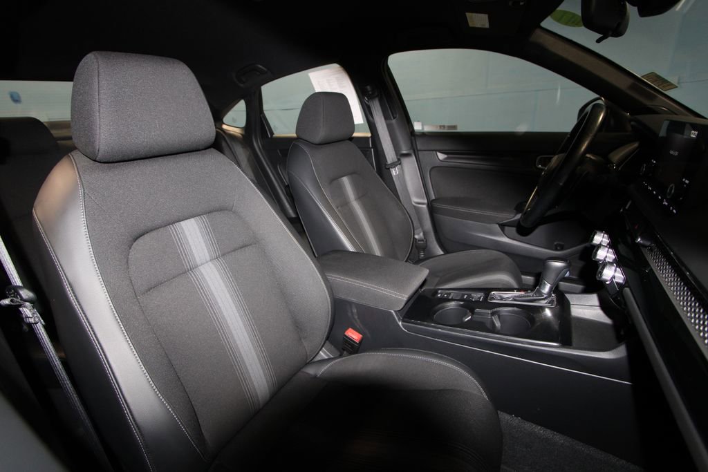 Used 2023 Honda Civic Sport image 23