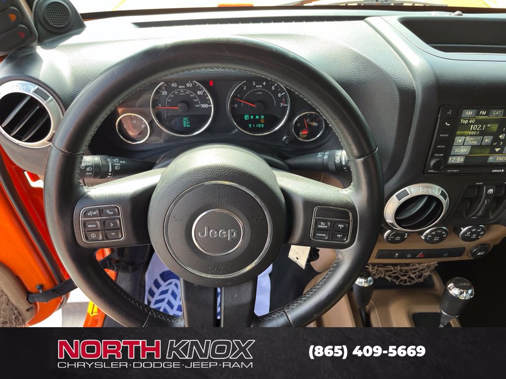 Used 2013 Jeep Wrangler Unlimited Rubicon w/ Connectivity Group AWD/4WD image 9