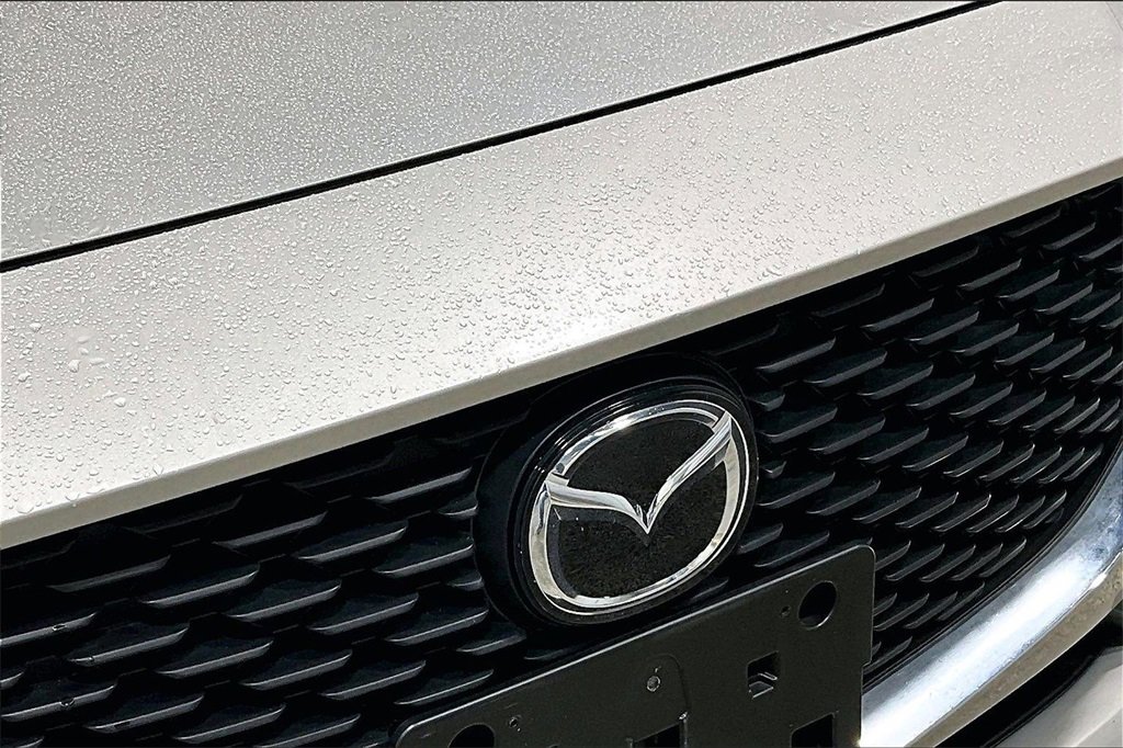 Used 2022 MAZDA MAZDA3 s image 30