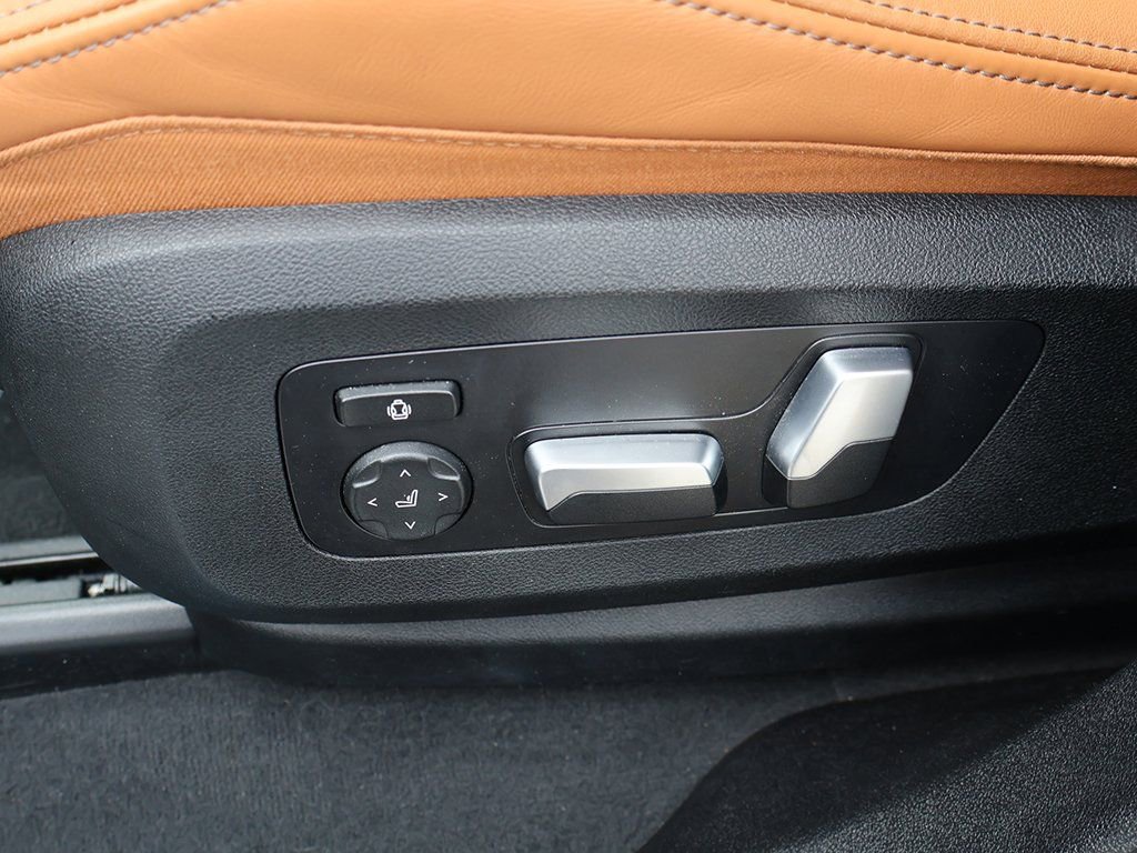 Used 2023 BMW X6 xDrive40i w/ M Sport Package image 35