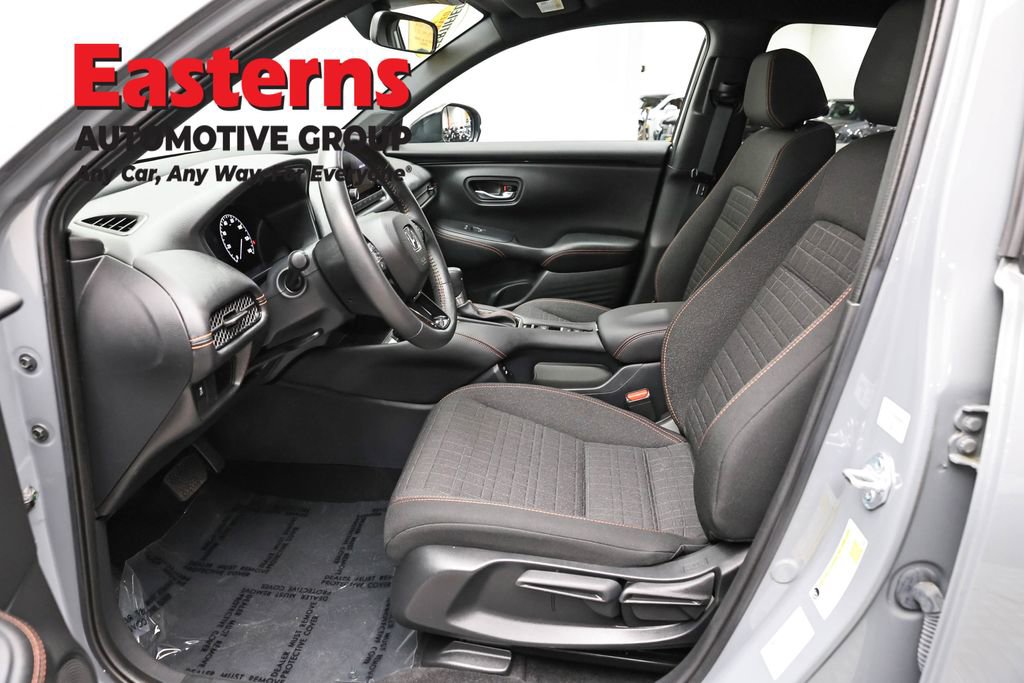 Used 2025 Honda HR-V Sport image 14