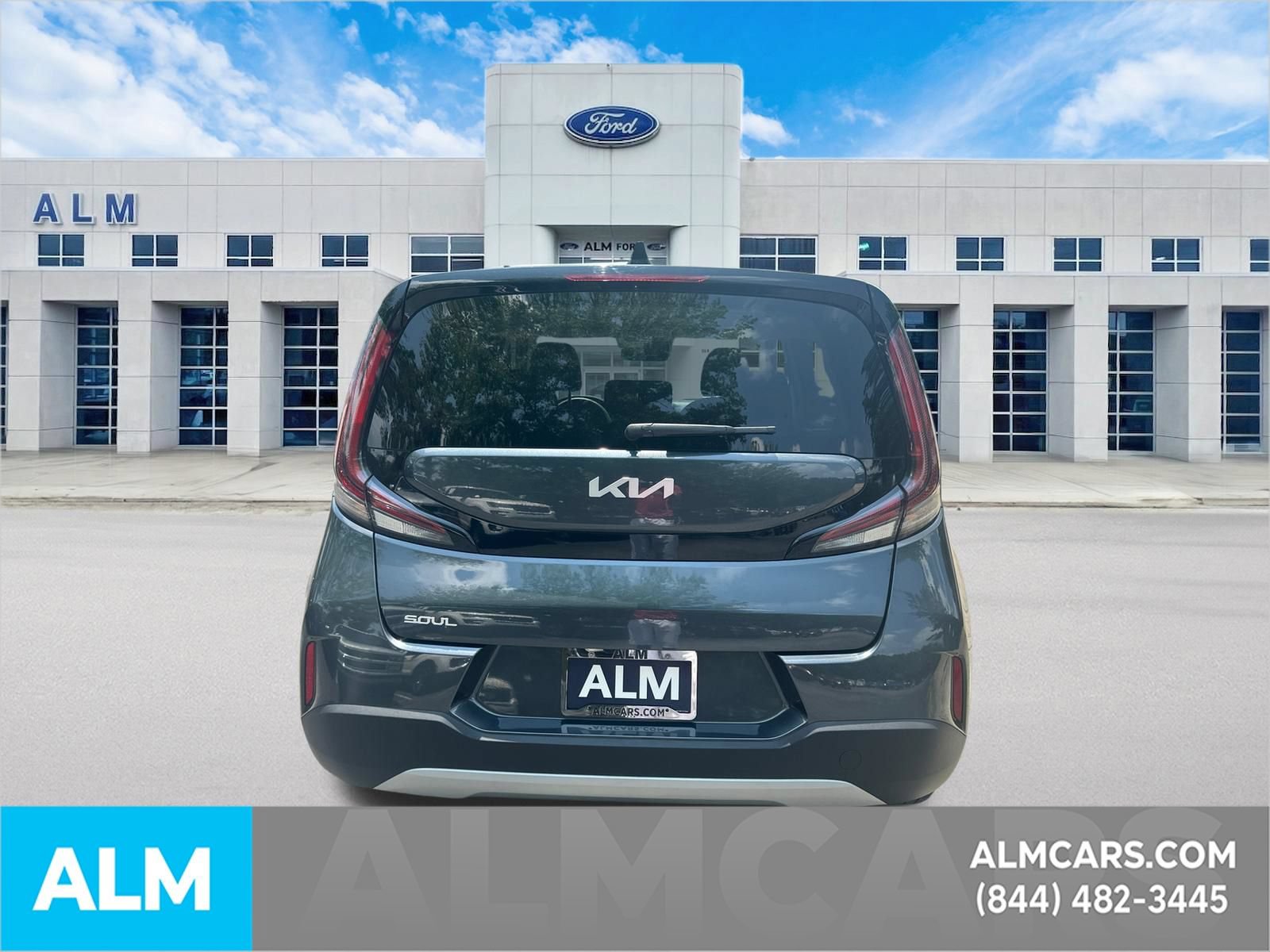 Used 2025 Kia Soul LX w/ LX Technology Package FWD image 6