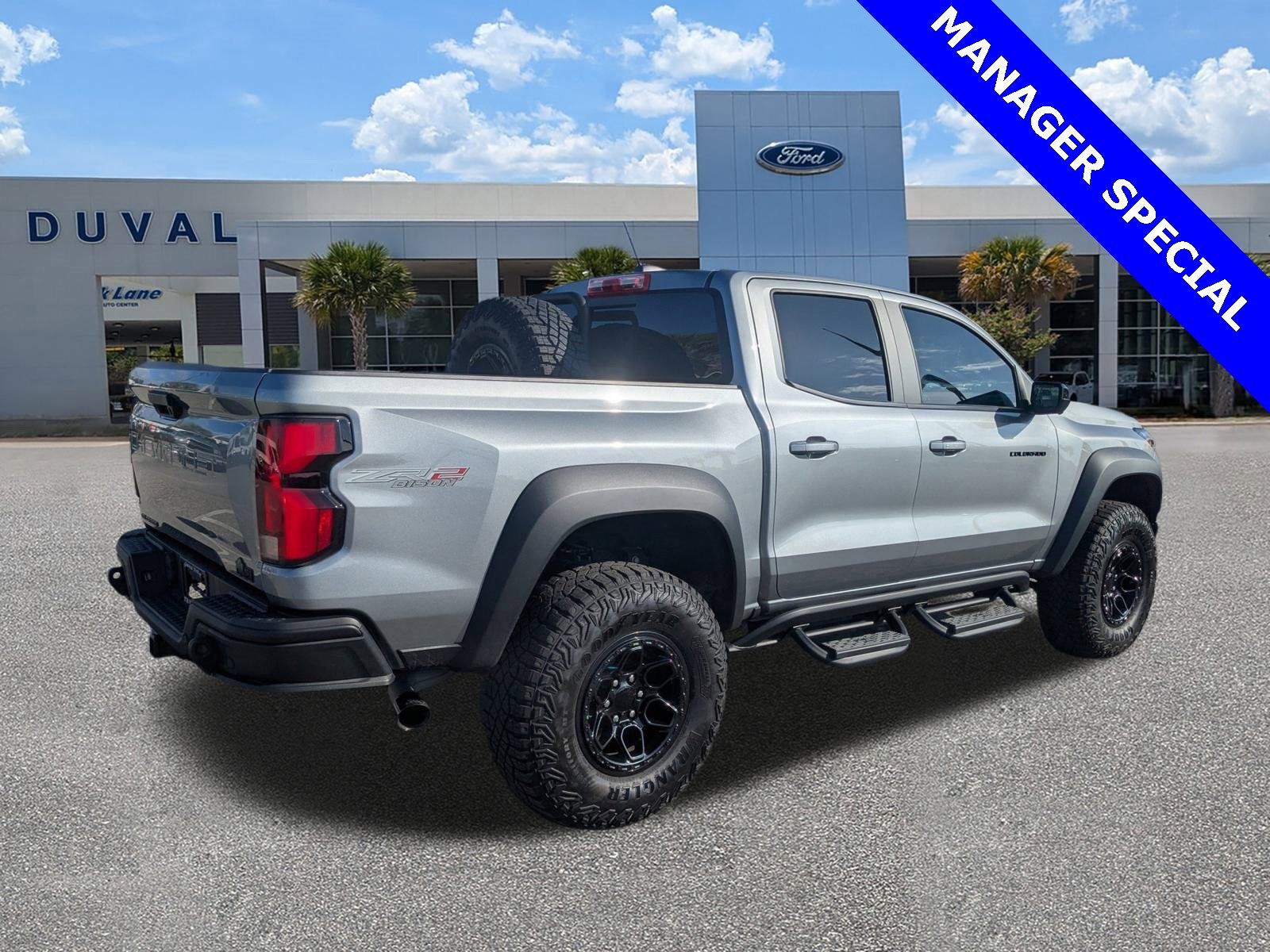 Used 2024 Chevrolet Colorado ZR2 w/ ZR2 Bison Edition image 4