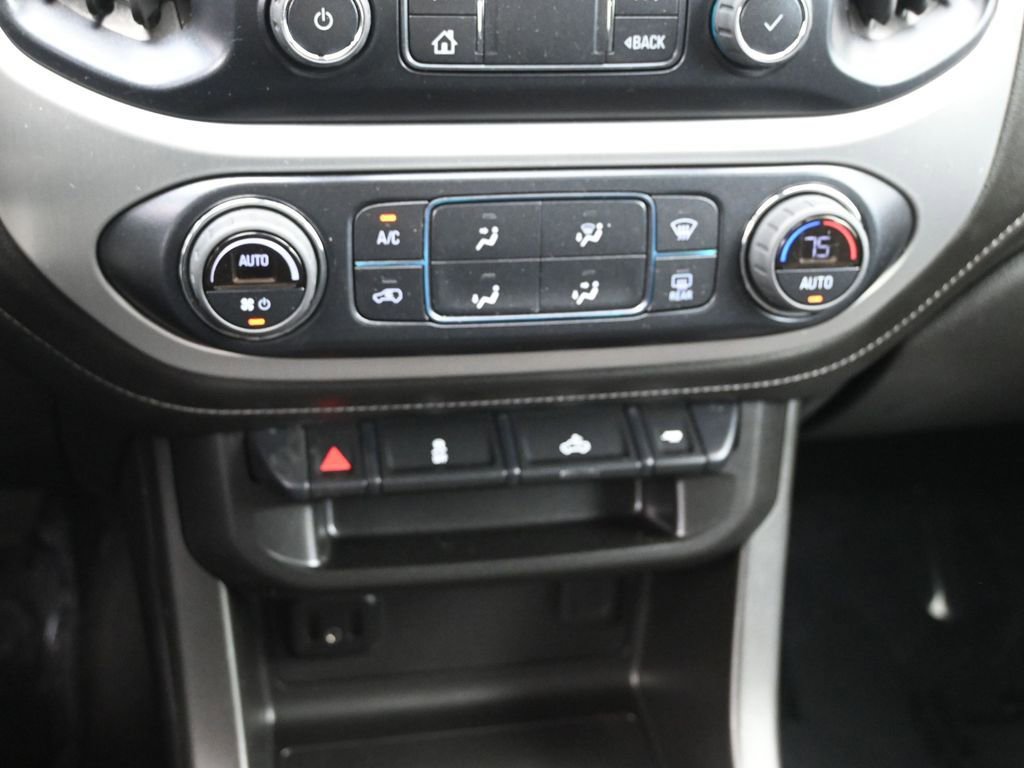Used 2022 GMC Canyon Elevation image 18