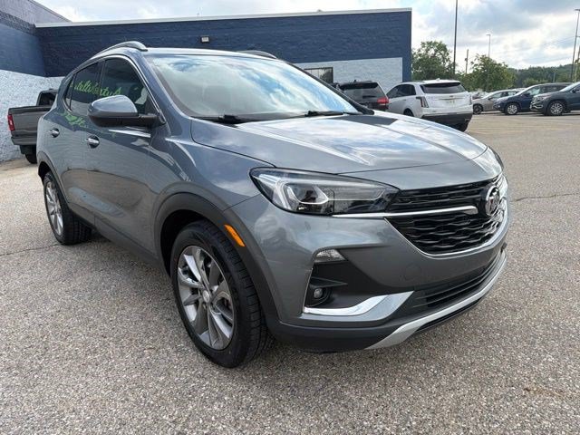 Used 2021 Buick Encore GX Essence w/ Experience Buick Package FWD image 7