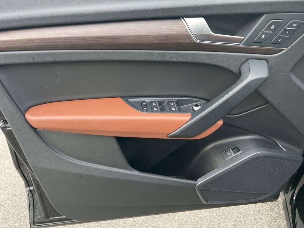 Used 2024 Audi Q5 2.0T Premium image 9