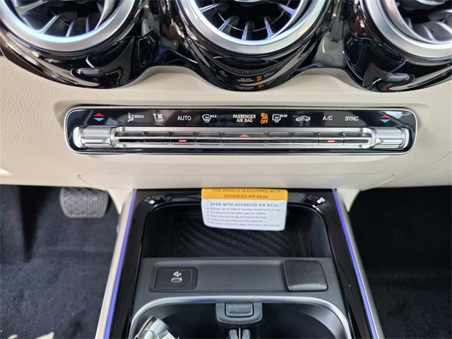 New 2025 Mercedes-Benz GLB 250 GLB 250 image 9