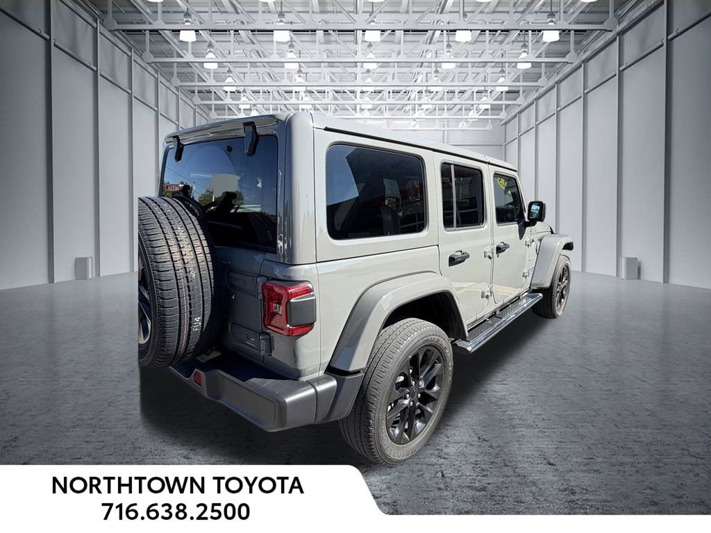 Used 2023 Jeep Wrangler Unlimited Sahara w/ Cold Weather Group AWD/4WD image 22