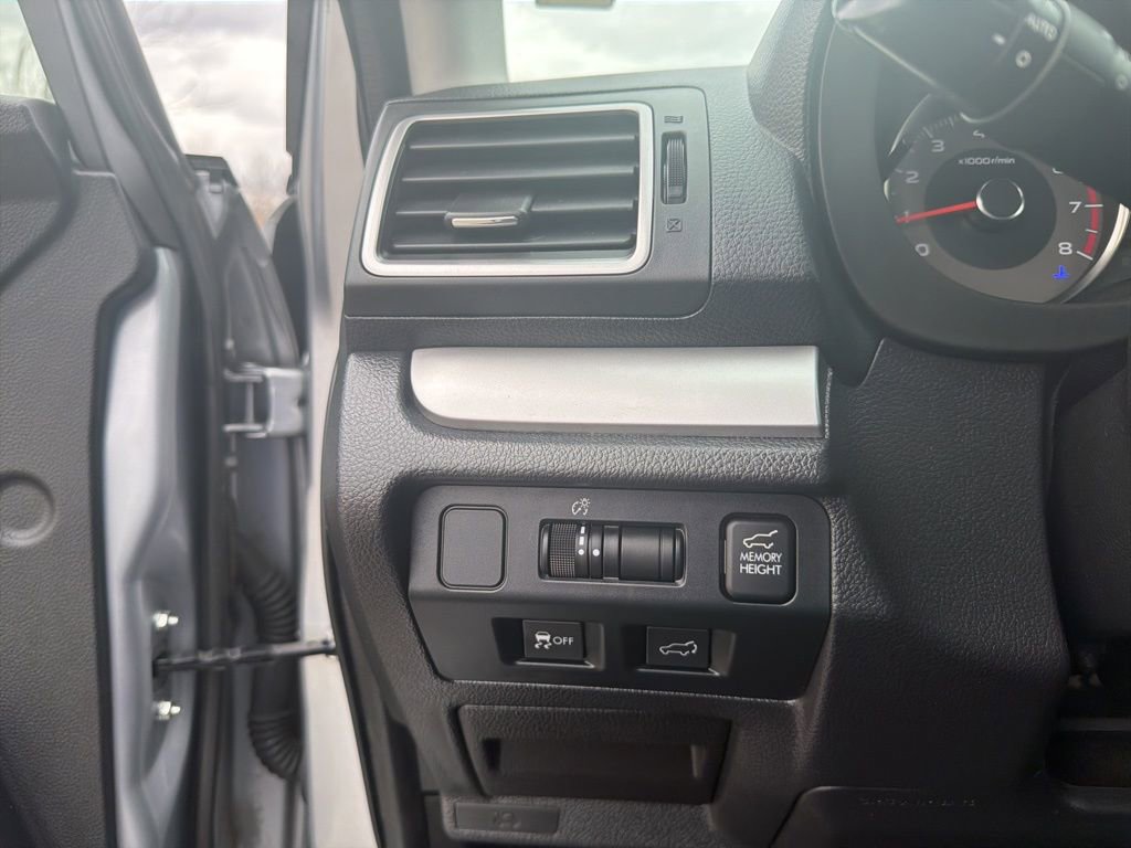 Used 2016 Subaru Forester 2.5i Limited image 20