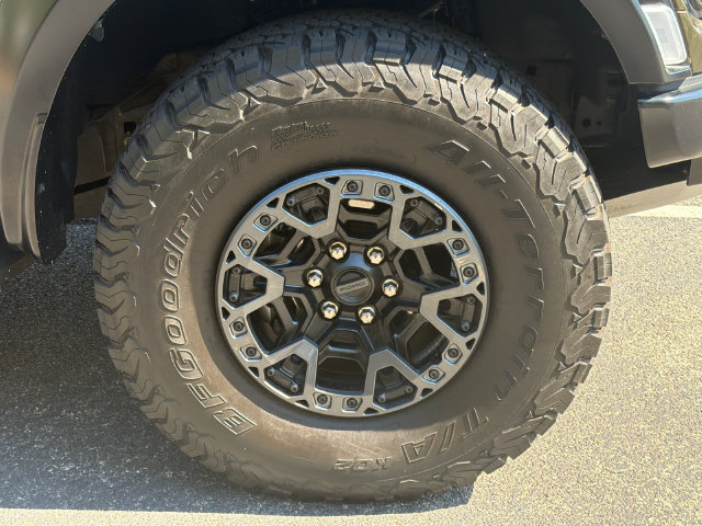 Used 2025 Ford F150 Raptor w/ Equipment Group 803A Raptor R AWD/4WD image 14