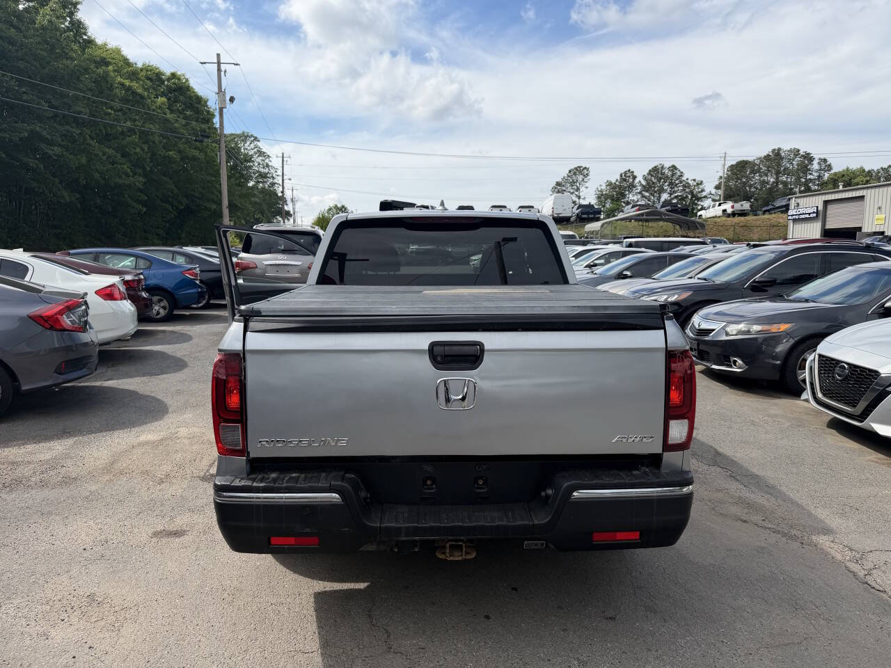 Used 2017 Honda Ridgeline RT image 6