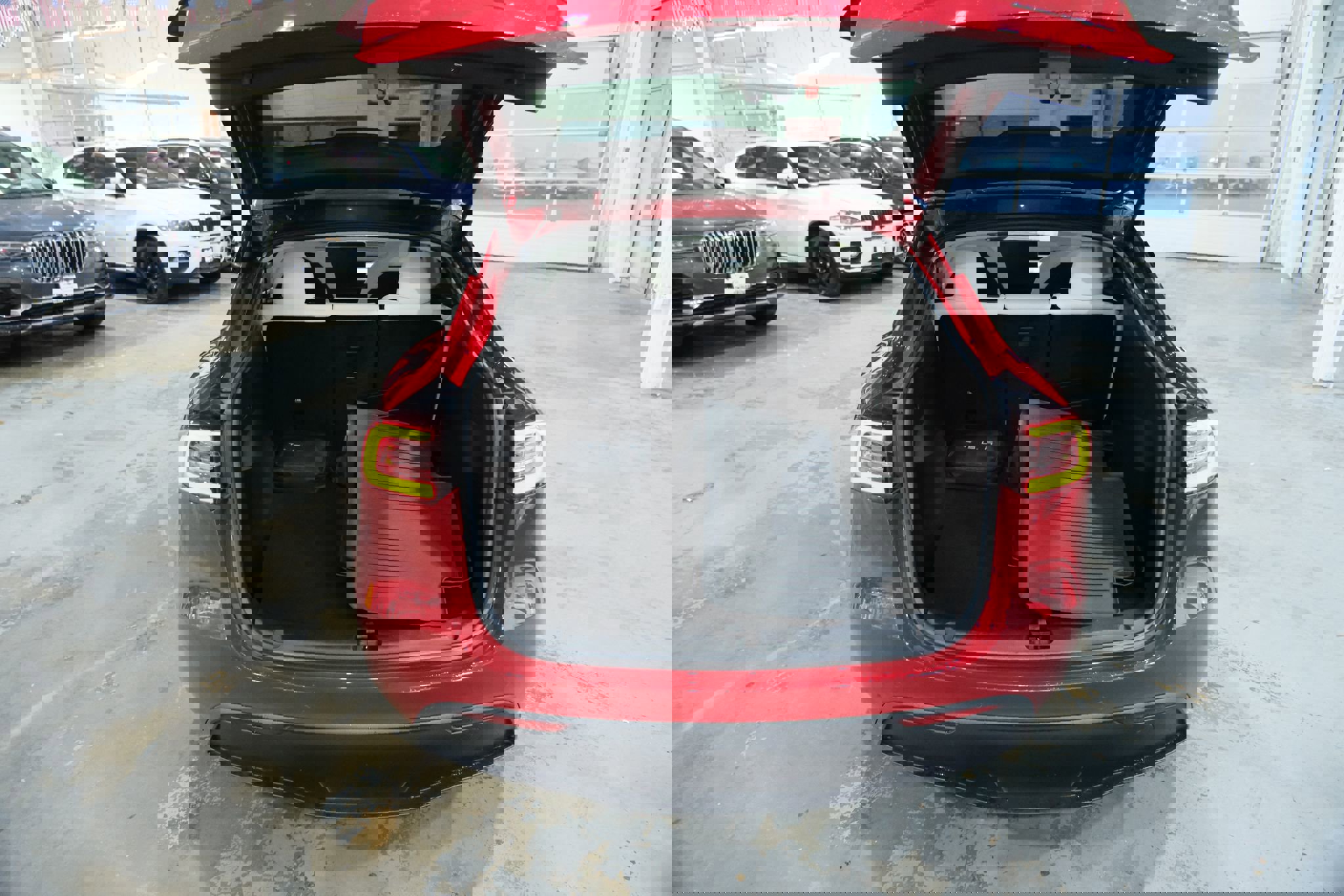 Used 2021 Tesla Model Y Performance image 10