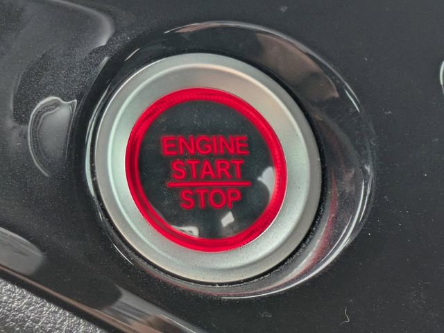 Used 2018 Honda Pilot Touring image 30