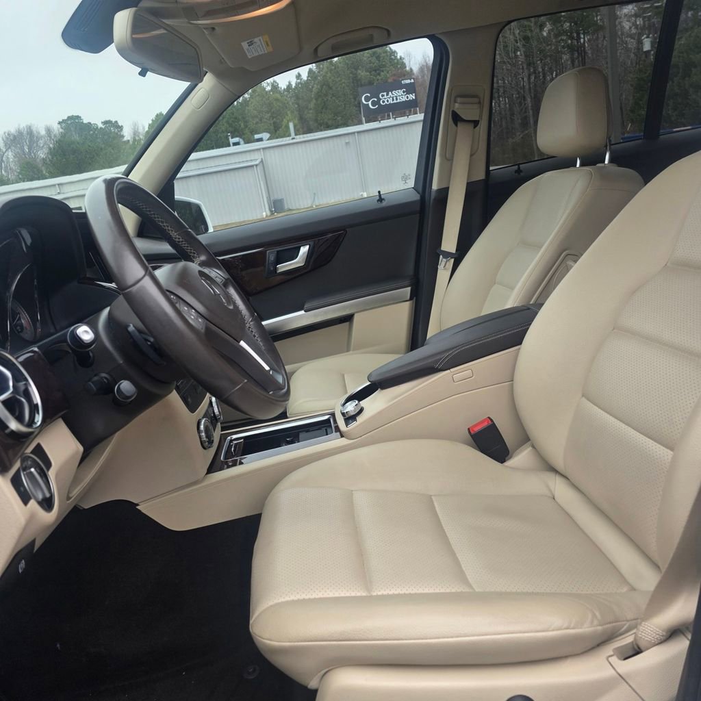Used 2015 Mercedes-Benz GLK 350 2WD image 22