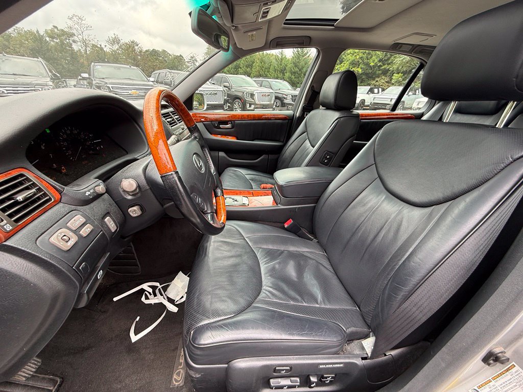 Used 2005 Lexus LS 430 w/ Premium Pkg RWD image 8