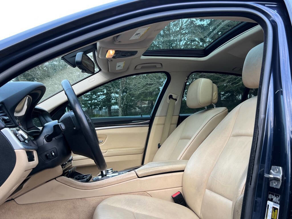 Used 2013 BMW 535i Sedan w/ Technology Pkg image 11