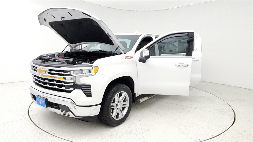Used 2023 Chevrolet Silverado 1500 LTZ w/ LTZ Convenience Package II image 10