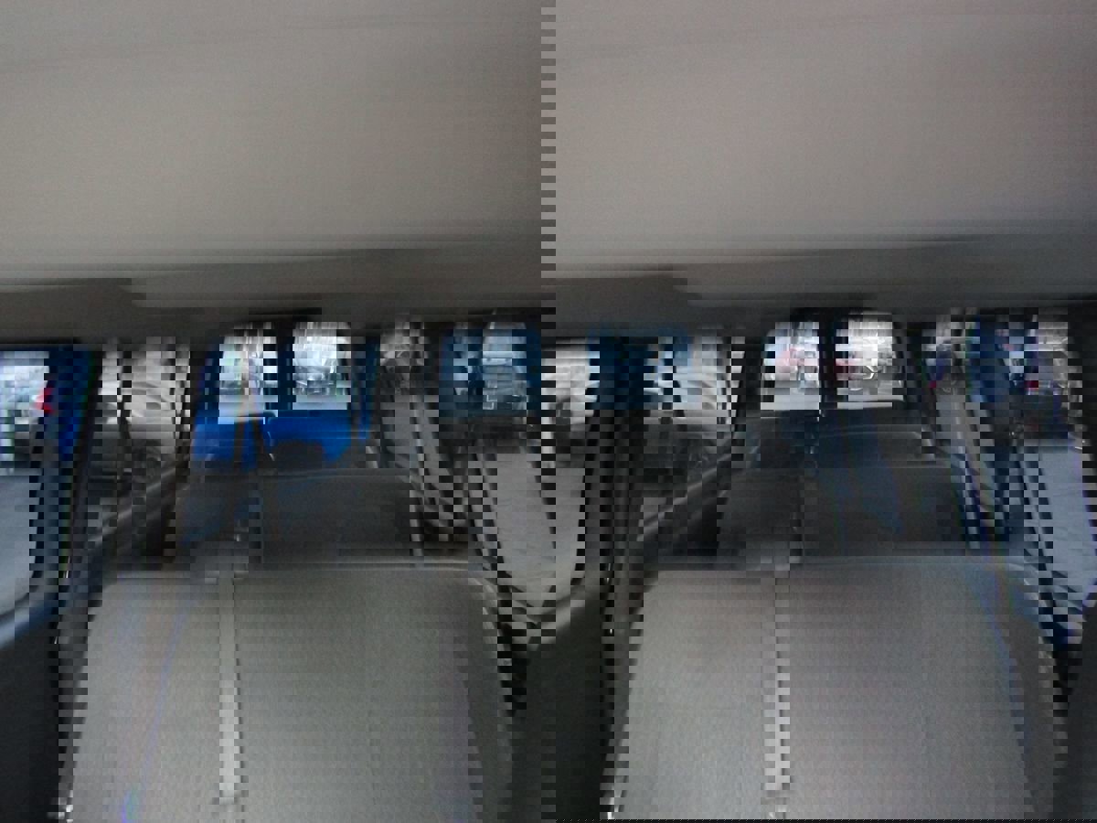 Used 2023 GMC Savana 3500 LS image 7