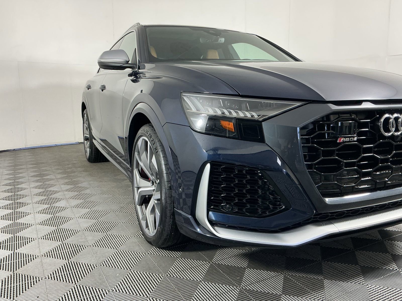 Certified 2024 Audi RS Q8 AWD/4WD image 3