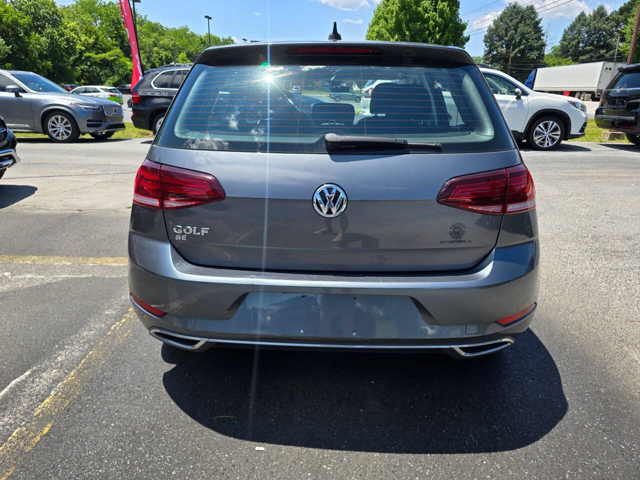 Used 2019 Volkswagen Golf S FWD image 4