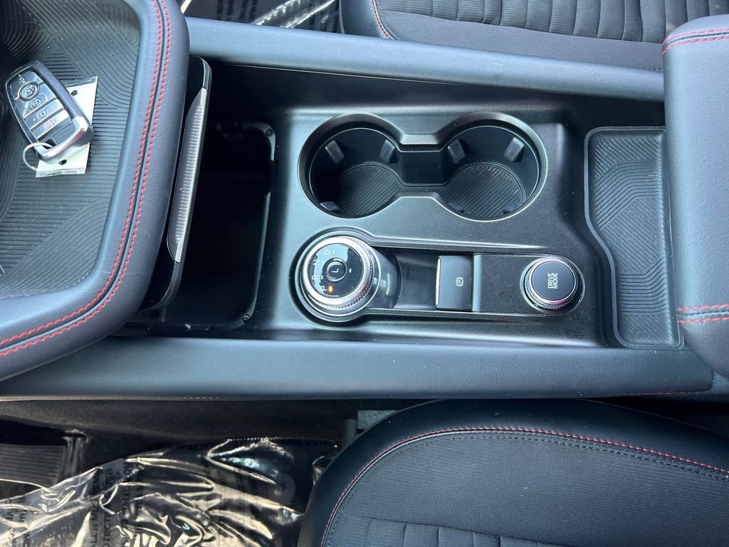 Used 2025 Ford Explorer ST-Line image 24