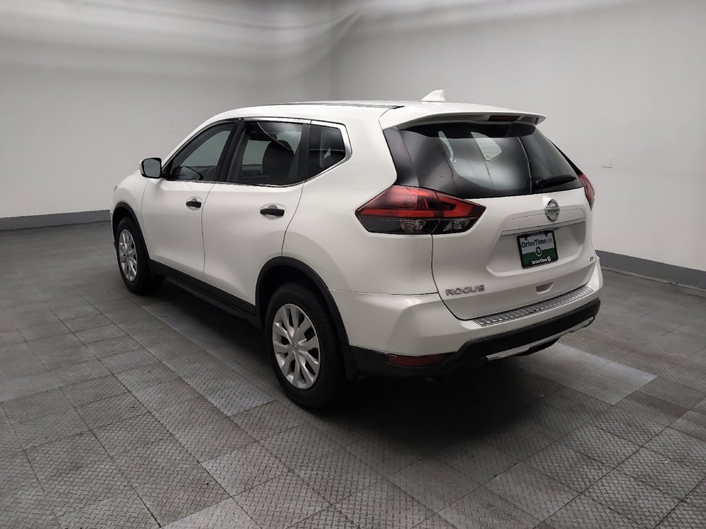 Used 2018 Nissan Rogue S AWD/4WD image 3