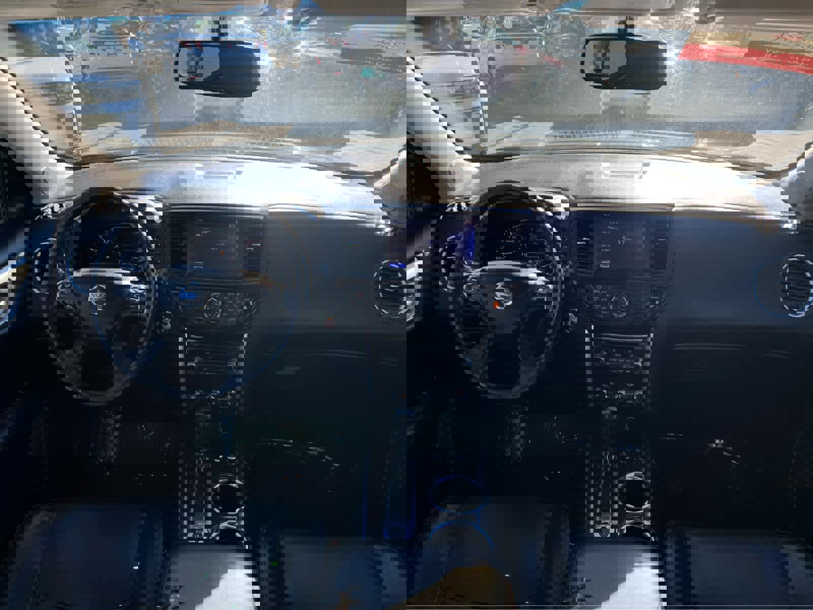 Used 2014 Nissan Pathfinder Platinum image 24