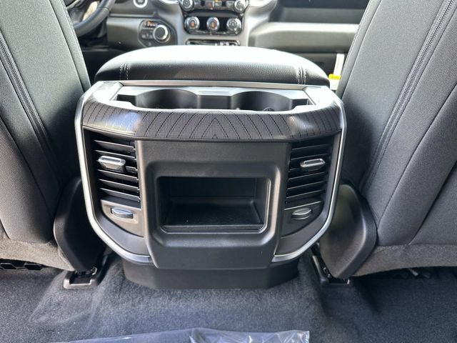 New 2026 RAM 1500 Express AWD/4WD image 11
