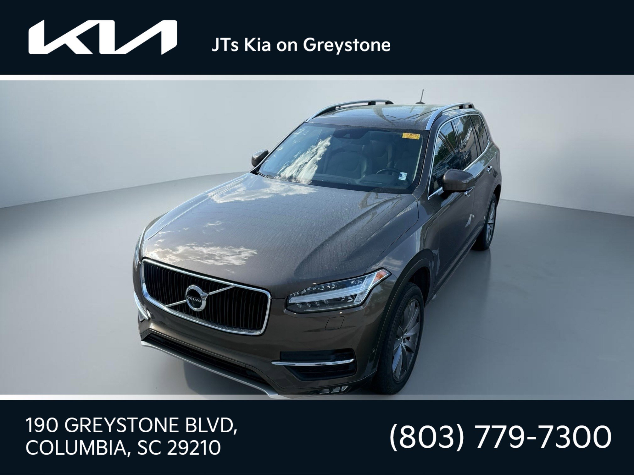 Used 2017 Volvo XC90 T6 Momentum w/ Vision Package