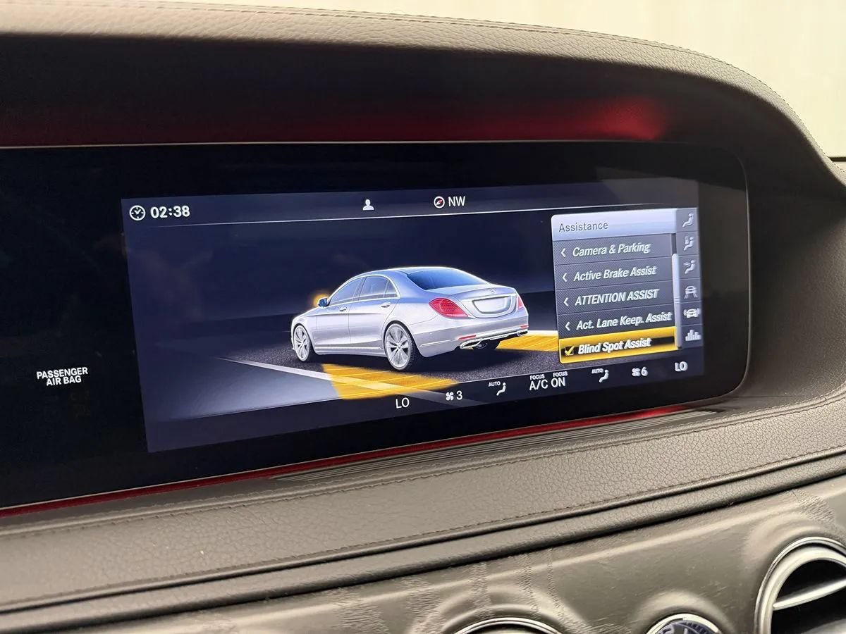 Used 2018 Mercedes-Benz S 560 4MATIC Sedan image 27