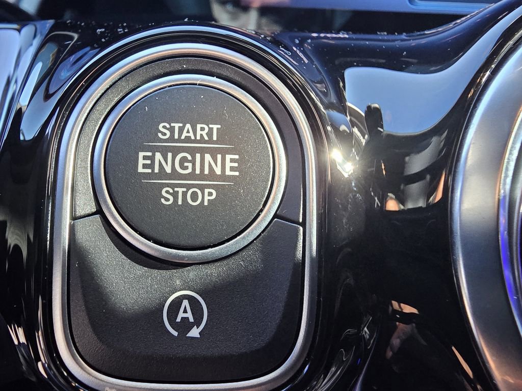 Certified 2025 Mercedes-Benz GLA 250 4MATIC image 27
