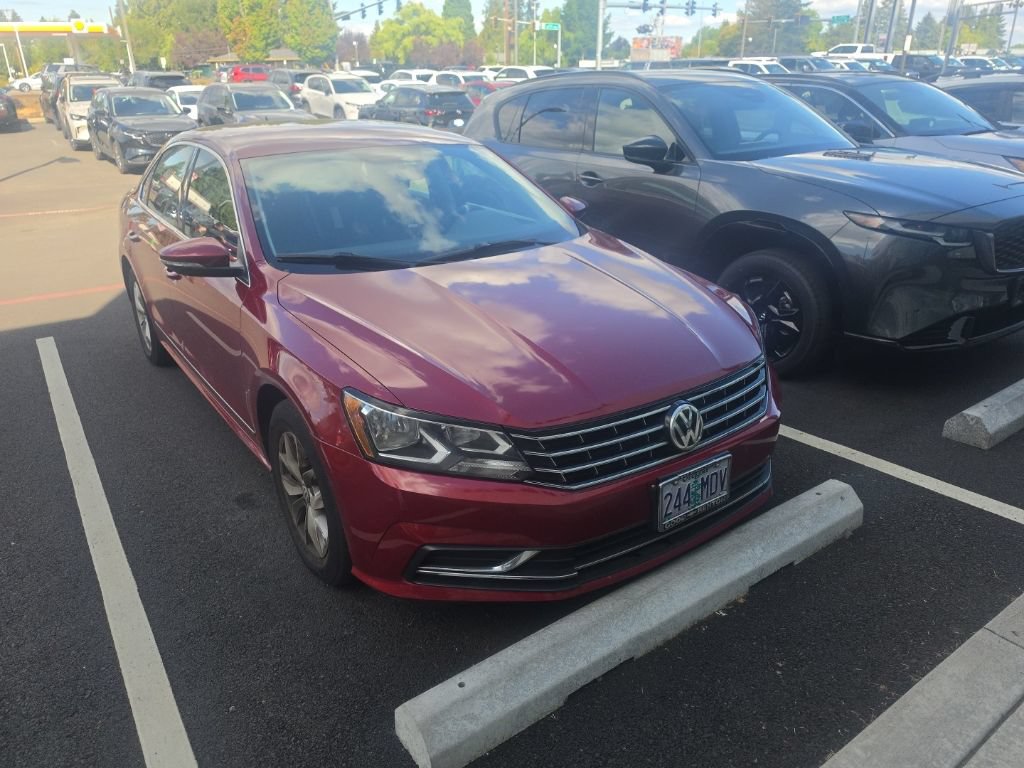Used 2017 Volkswagen Passat 1.8T S FWD image 1