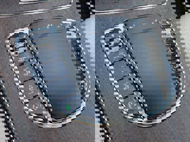 Used 2020 Mercedes-Benz GLC 300 image 20