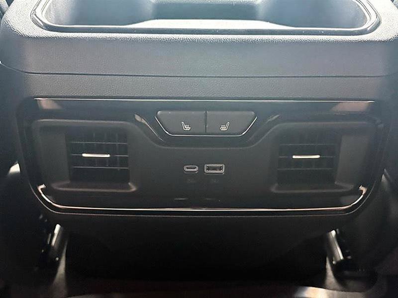 Used 2025 GMC Sierra 2500 AT4 w/ AT4 Premium Plus Package AWD/4WD image 50