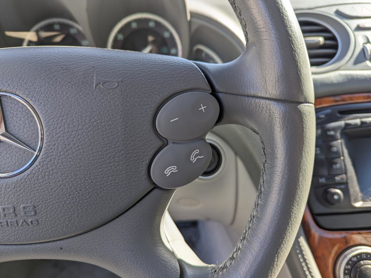 Used 2003 Mercedes-Benz SL 500 image 18
