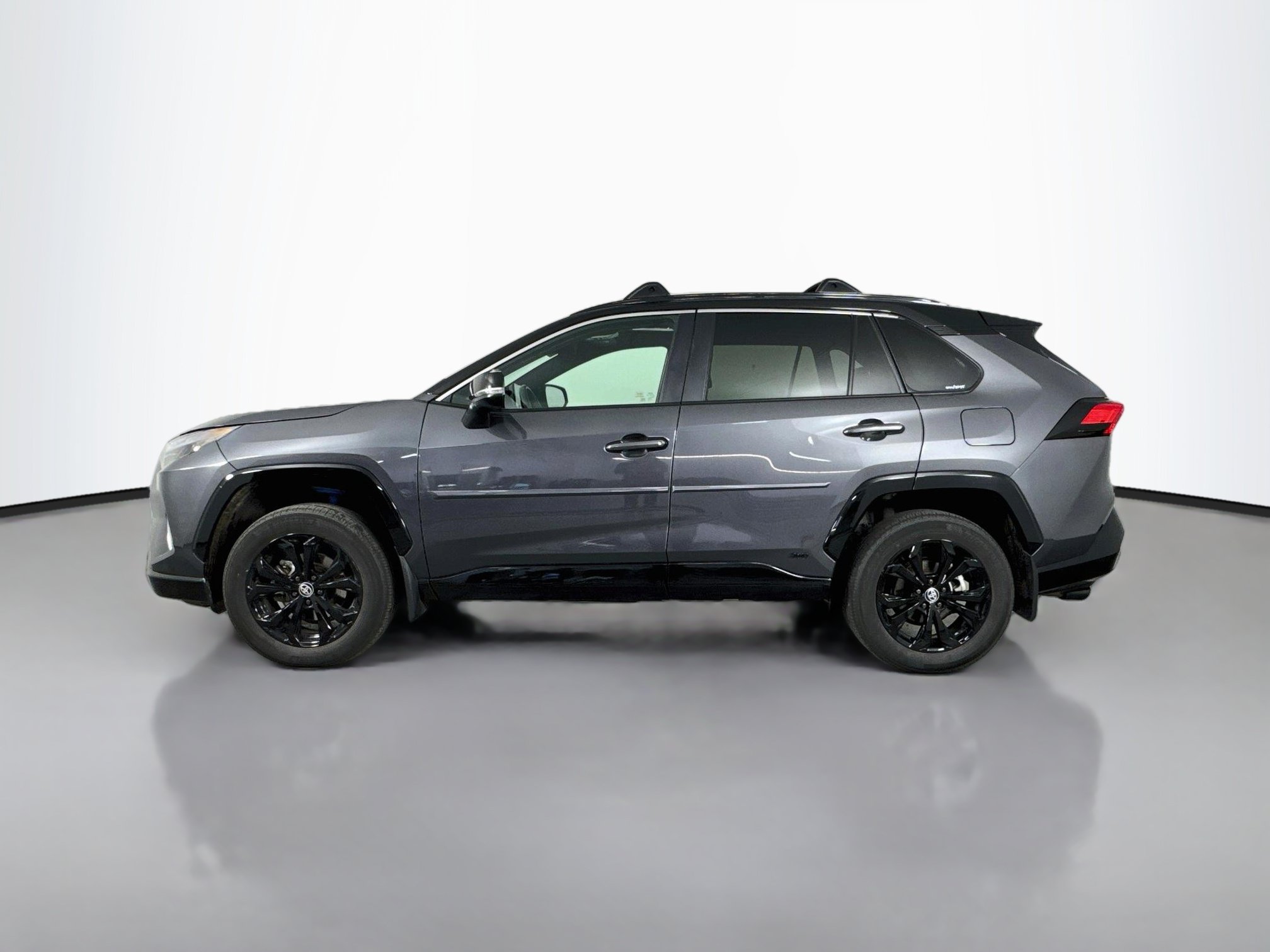 Certified 2024 Toyota RAV4 XSE AWD/4WD image 4