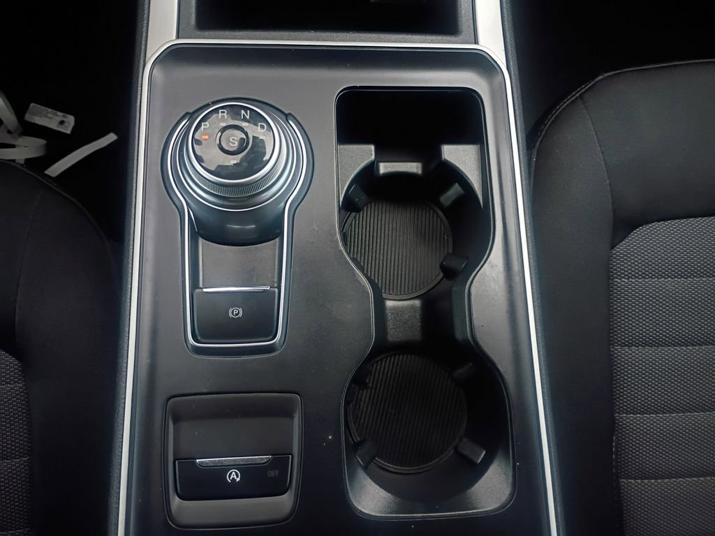 Used 2022 Ford Edge SE w/ Black Appearance Package image 10