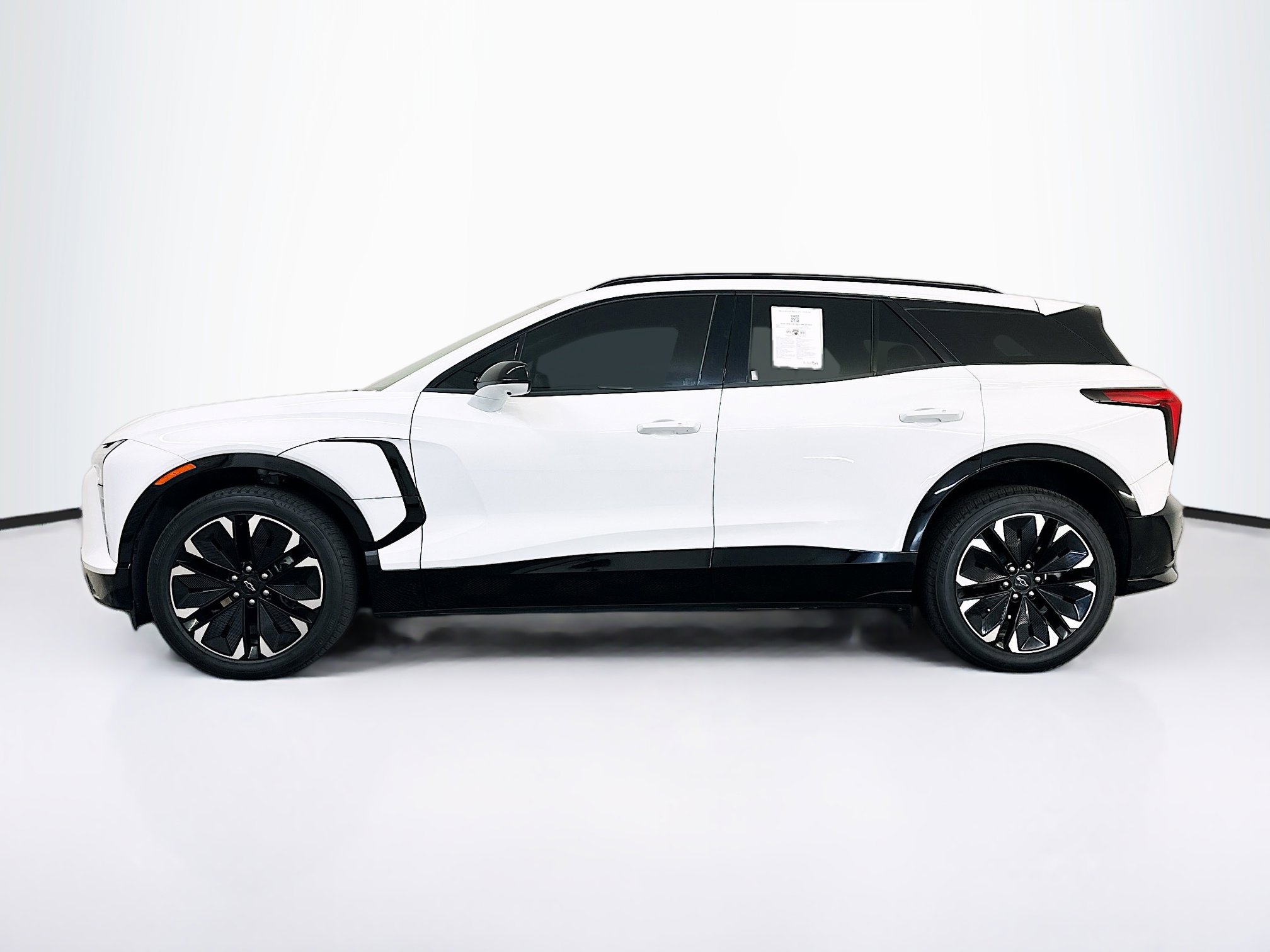 Used 2024 Chevrolet Blazer EV RS AWD/4WD image 4