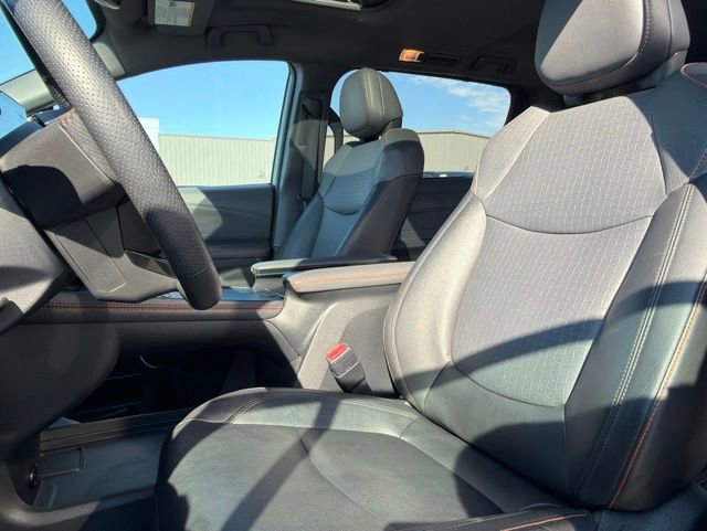 Used 2023 Toyota Sienna XSE AWD/4WD image 13
